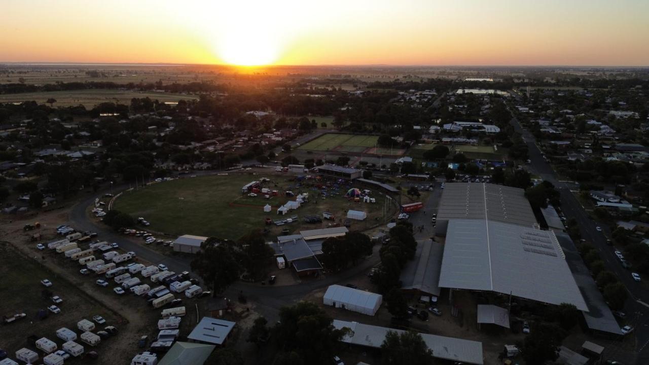 Tatura Country Motel Dış mekan fotoğraf